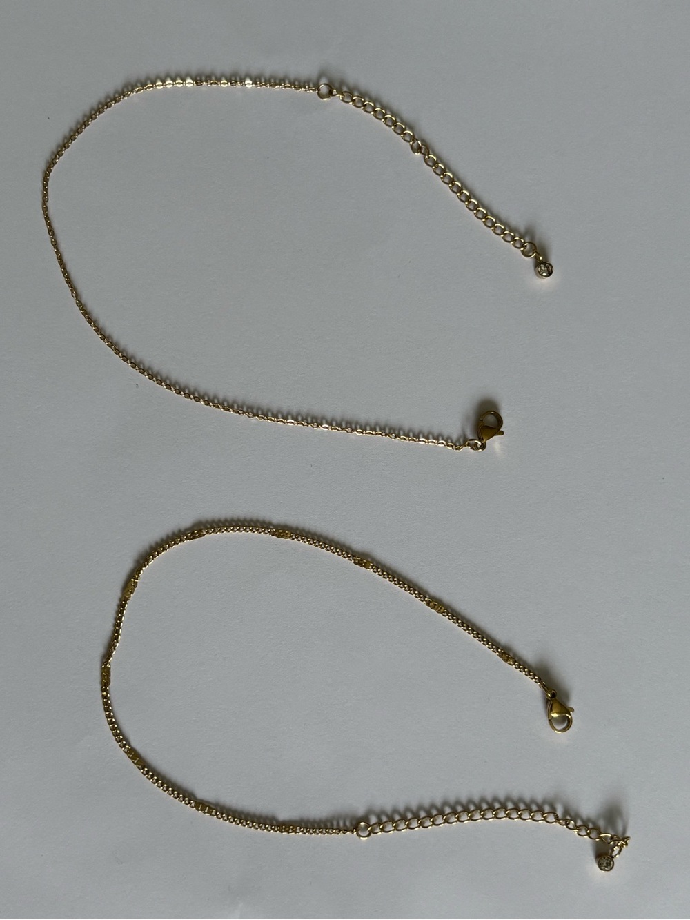 2 anklets